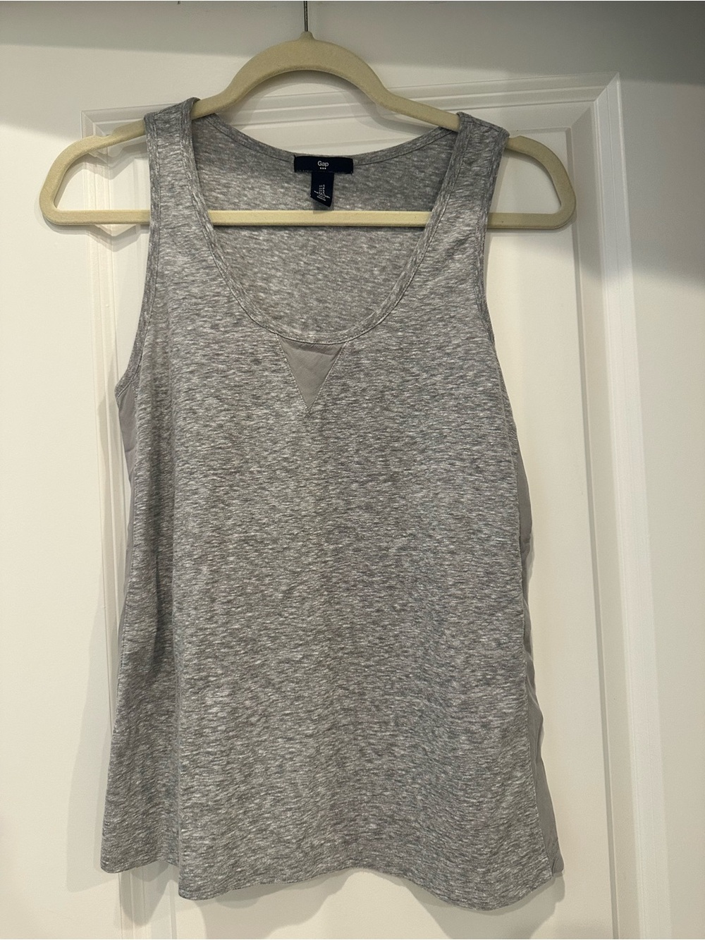GAP Heather Gray Scoop Neck Tank Top